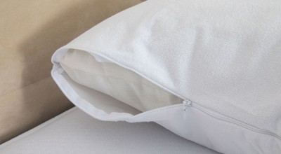 Peau d'oreiller à l'épreuve des liquides