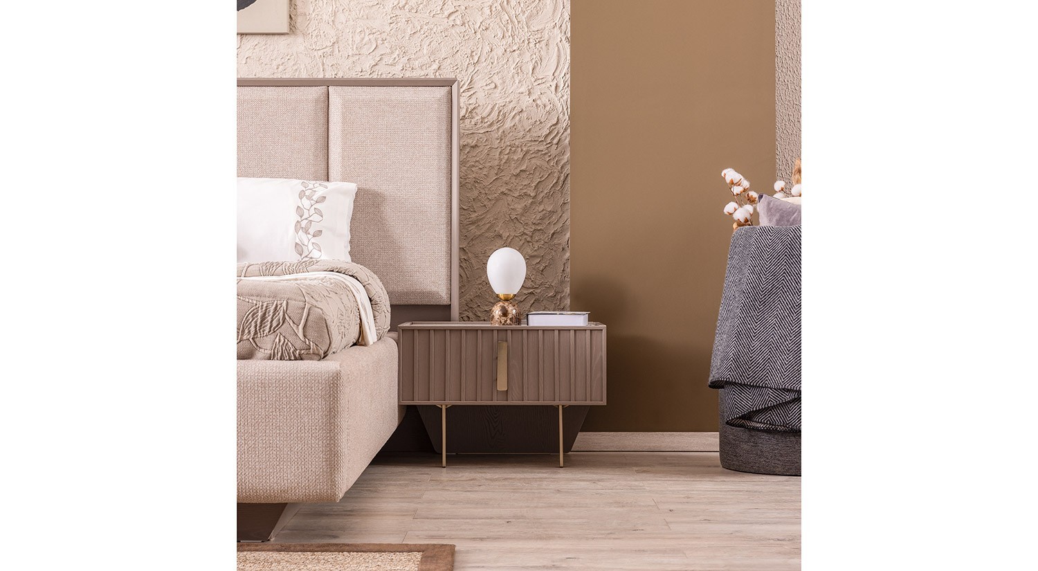Latte Bedroom Set