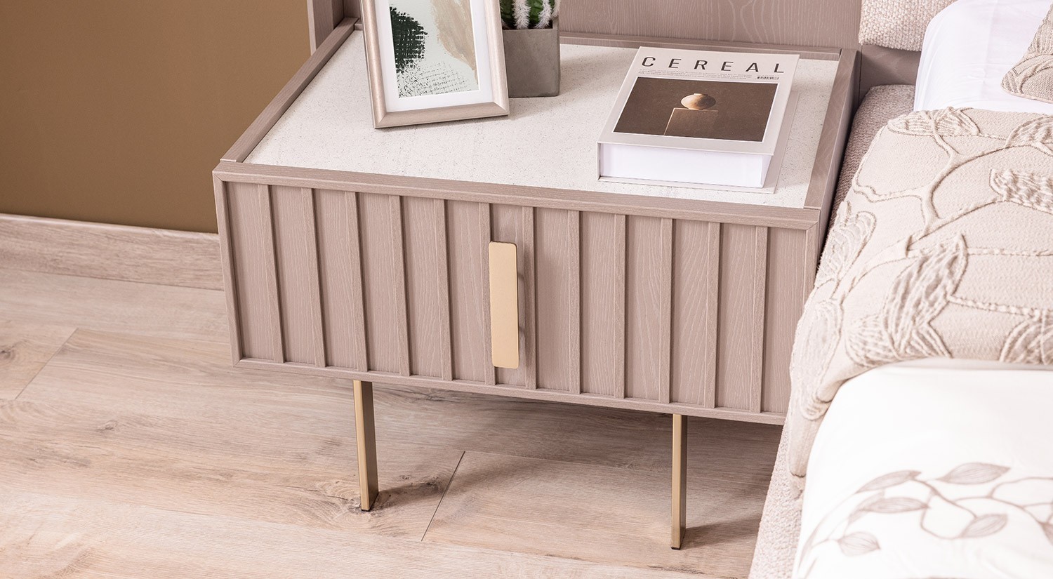 Latte Bedroom Set