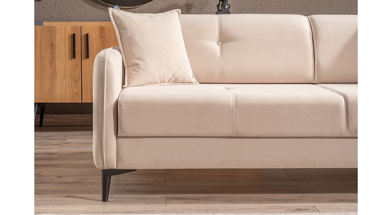 Pluss Sofa Set
