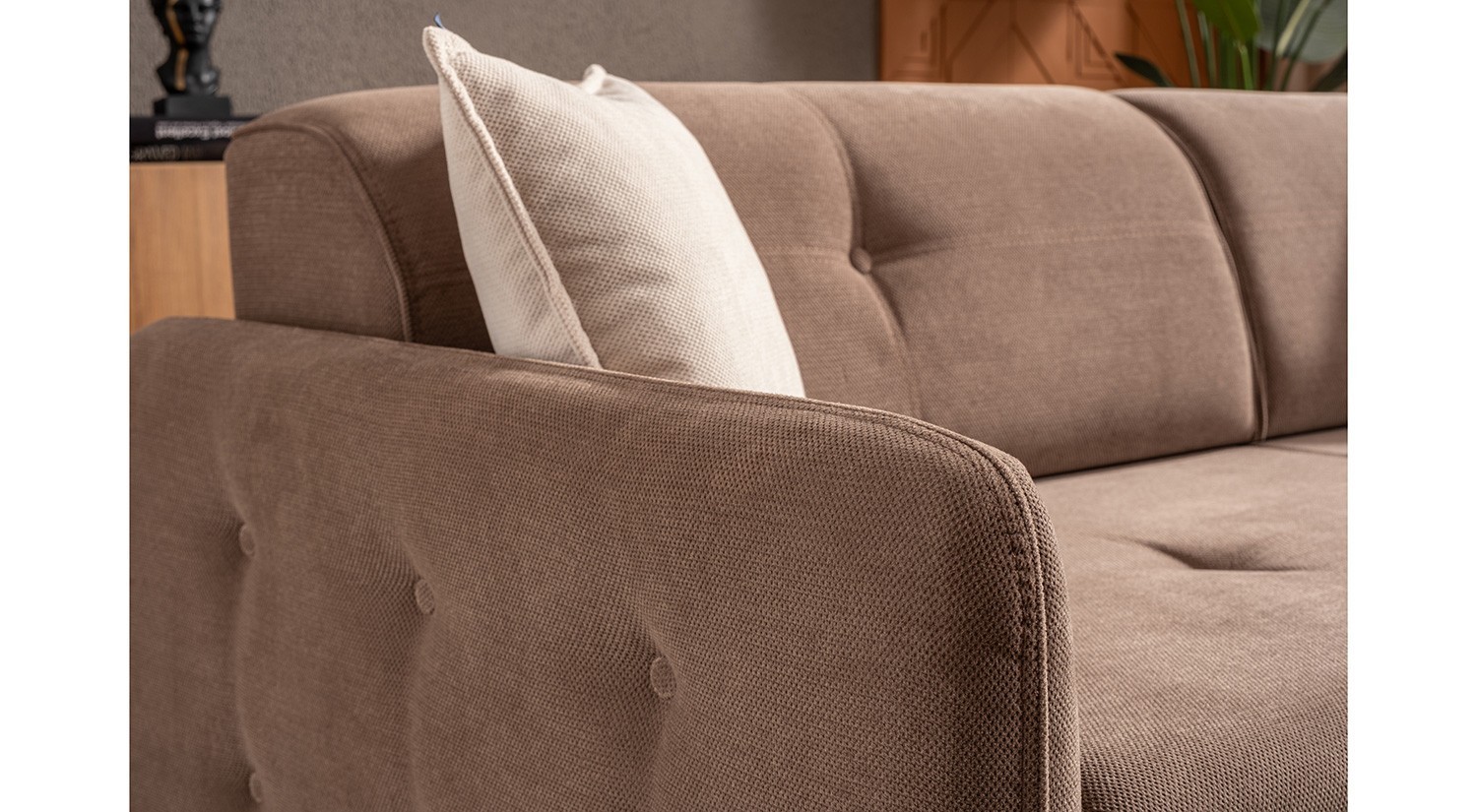 Pluss Sofa Set