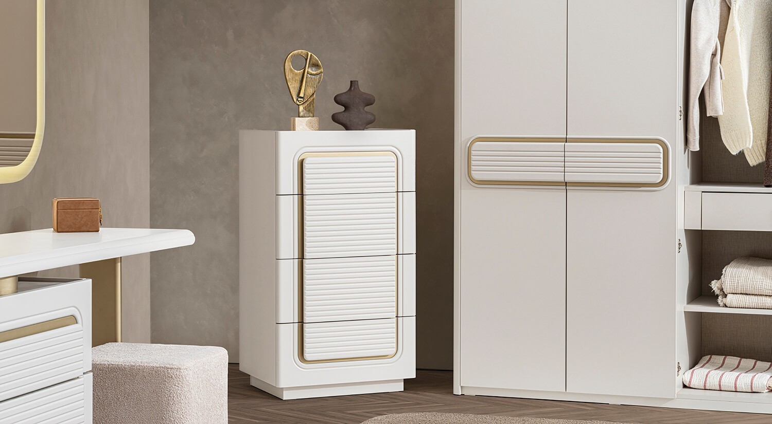 Perla Bedroom