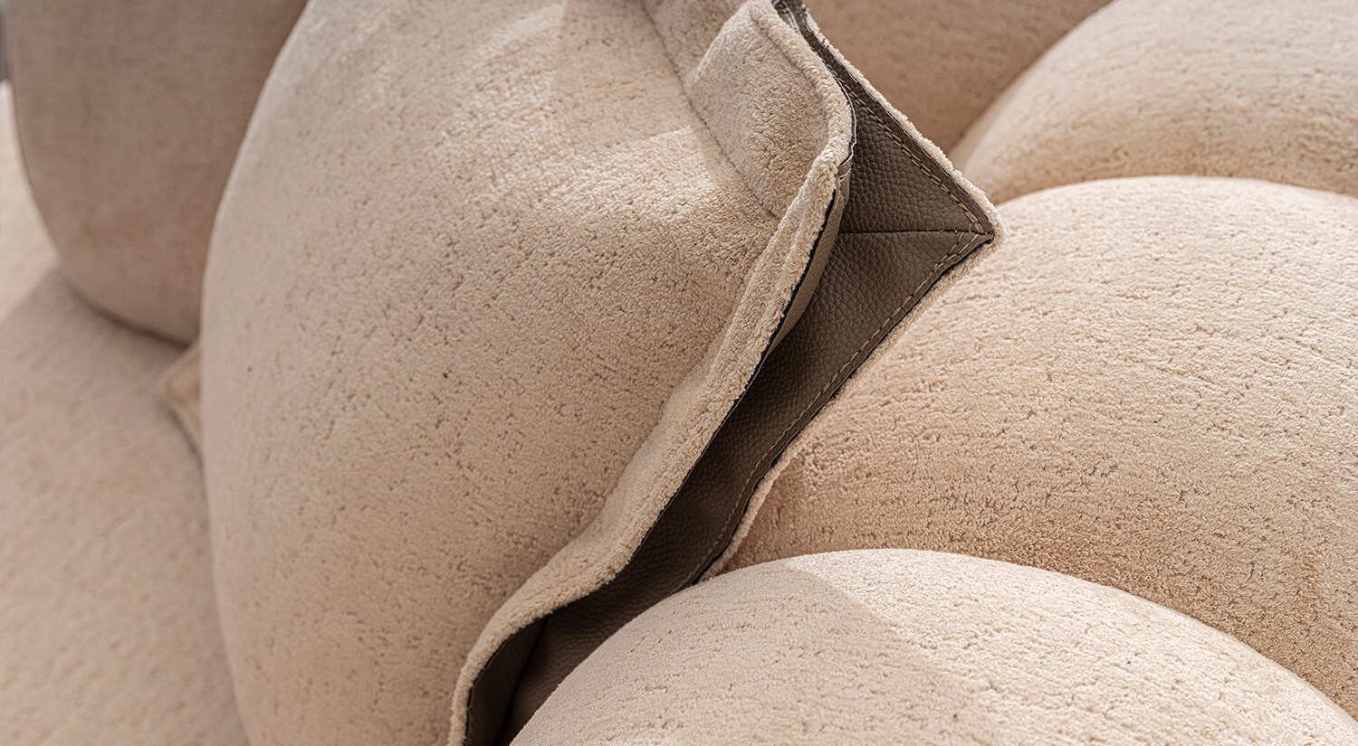 Perla Sofa Set